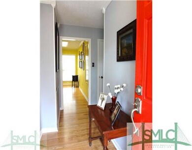 Foyer. Welcoming foyer! Pergo and tile floors thro