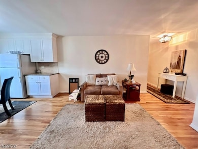 6-12 Hillside Ave unit 2-G, Nutley, NJ 07110 - photo 4