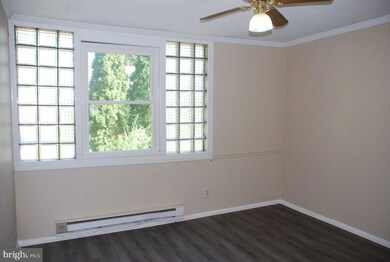 724 W Broad St, Quakertown, PA 18951 - photo 6