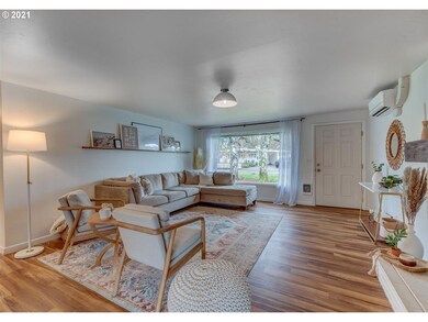 2358 Sandy Dr, Eugene, OR 97401 - photo 2