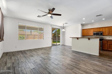 13-Family-Room