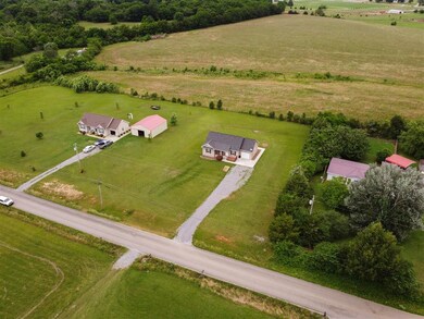 112 Gant Rd, Shelbyville, TN 37160 - photo 2