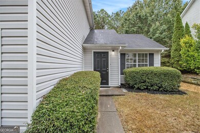 2373 Wellborn Hills Ct, Lithonia, GA 30058 - photo 4