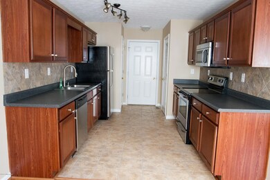 7034 Shutersbury_2.jpg