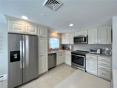 83 Eustis Ave, Newport, RI 02840 - photo 2