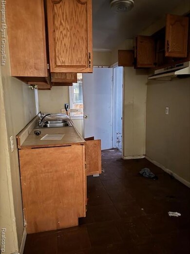 19971 Patton St, Detroit, MI 48219 - photo 7