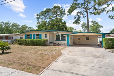 7041 Holiday Rd N, Jacksonville, FL 32216 - photo 4