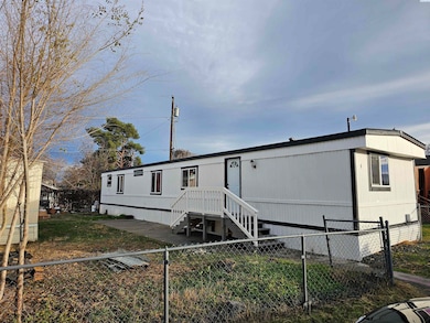 1421 S Cedar St unit 8, Kennewick, WA 99337 - photo 2