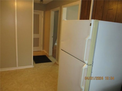 1003 N 9th St, Leavenworth, KS 66048 - photo 4