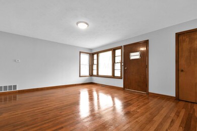 7-web-or-mls-1231-s-pickaway-st