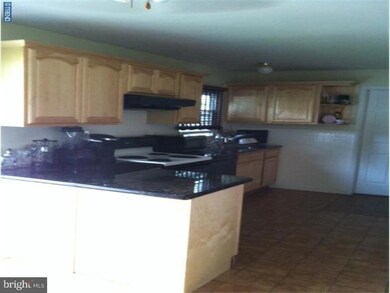 11 Palfrey Ln, Willingboro, NJ 08046 - photo 5