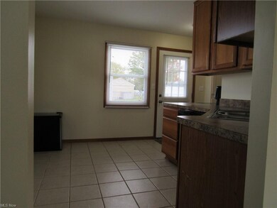 4309 Tacoma Ave, Lorain, OH 44055 - photo 7