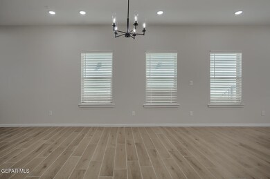 12172-Bahjat-Floor-Dining-area