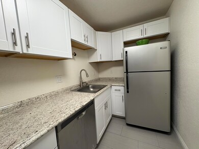 2821 N Los Felices Cir W unit 114, Palm Springs, CA 92262 - photo 7