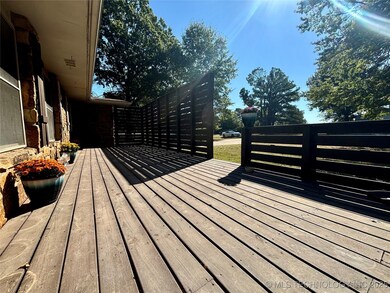 908 SW 21st St, Wagoner, OK 74467 - photo 4