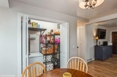 10_1653_N350W_83_Pantry_HiRes