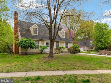 909 Truro Ln, Crofton, MD 21114 - photo 3