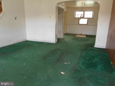 648 Randolph St, Camden, NJ 08105 - photo 3