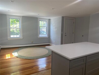 35 Kingston Ave, Newport, RI 02840 - photo 3