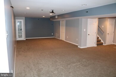 42253 Palm Cove Ct, Chantilly, VA 20152 - photo 7