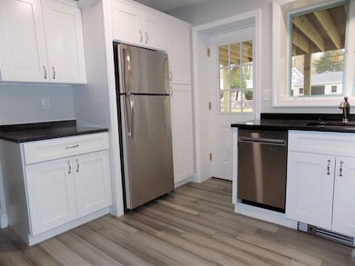 7 Kennedy Dr unit B, Saugus, MA 01906 - photo 3