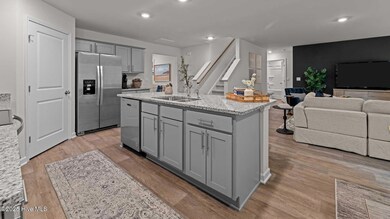 4019 Emerald View