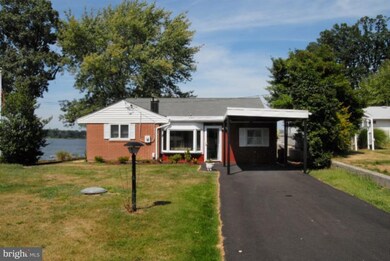 500 Bayview Point Dr, Edgewater, MD 21037 - photo 2