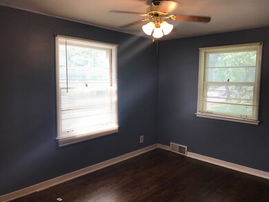 610 E Porter Ave, Naperville, IL 60540 - photo 2