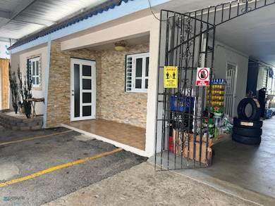 Km 38.9 Carretera Principal Bo Mameyes Abajo de Utuado unit 37, Utuado, PR 00641 - photo 2