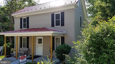 164 S Laurel Ave, Berkeley Springs, WV 25411 - photo 2