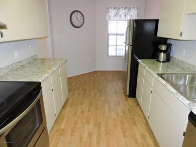 2160 Forester Way, Spring Hill, FL 34606 - photo 6