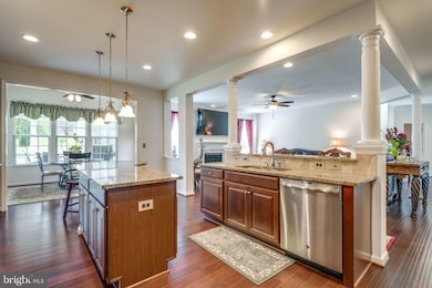 23889 Heather Meadow Dr, Aldie, VA 20105 - photo 3