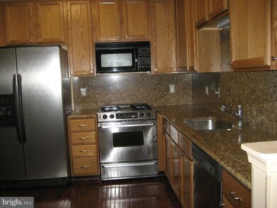 20435 Doncaster Terrace, Sterling, VA 20165 - photo 4