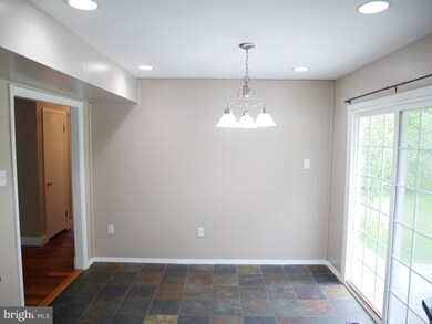 15802 Penn Manor Ln, Bowie, MD 20716 - photo 5