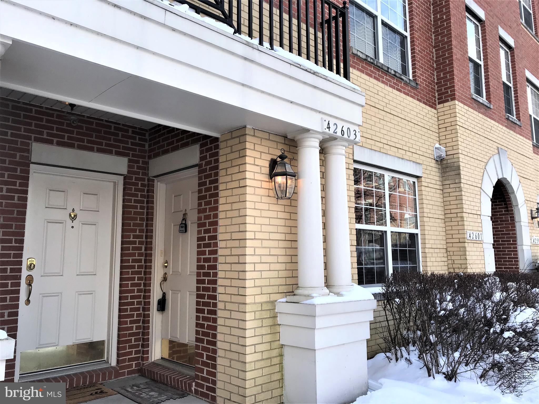 42603 Hollyhock Terrace, Ashburn, VA 20148 - photo 2