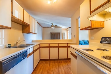 1345 Cunat Ct unit 2D, Lake In the Hills, IL 60156 - photo 4