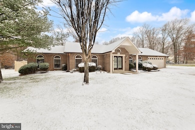 8211 Joselle Ct, Fort Washington, MD 20744 - photo 4