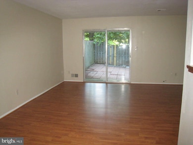 2916 Wetherburn Ct, Woodbridge, VA 22191 - photo 4