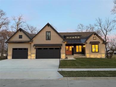 5317 174th St, Waukee, IA 50263 - photo 2