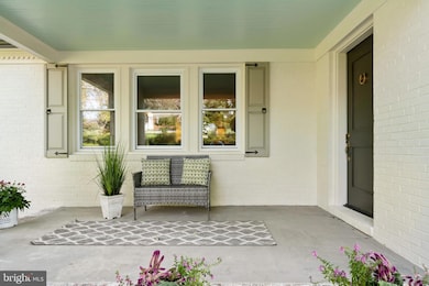 13 Roundridge Rd, Lutherville Timonium, MD 21093 - photo 4