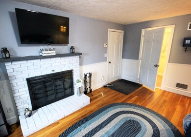 32 Cider Mill Rd, Framingham, MA 01701 - photo 4