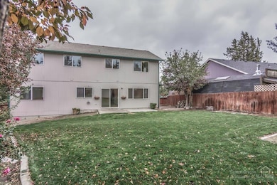 3728 SW Reindeer Ave, Redmond, OR 97756 - photo 5