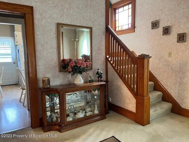 813 Hemlock St, Scranton, PA 18505 - photo 2