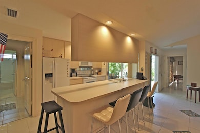 10201 Chapman Oak Ct, Palm Beach Gardens, FL 33410 - photo 7