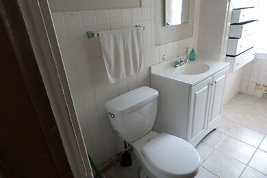 1418 Washington St, Waukegan, IL 60085 - photo 2