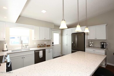 Kitchen-Bar2