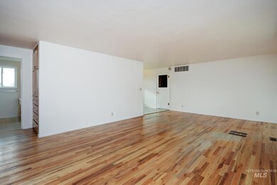 9215 W Malad St, Boise, ID 83709 - photo 7