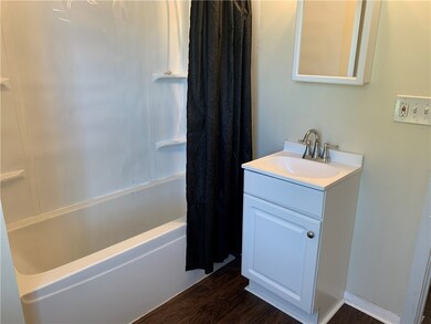 2nd Floor Bathroom