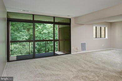 1663 Parkcrest Cir unit 201, Reston, VA 20190 - photo 5