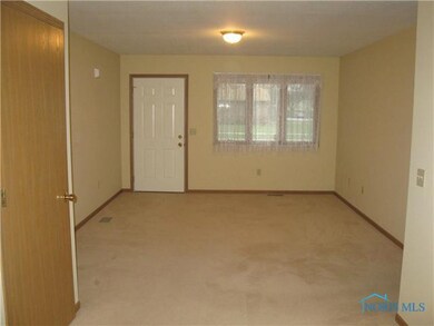 515 Woodpointe Dr, Woodville, OH 43469 - photo 4